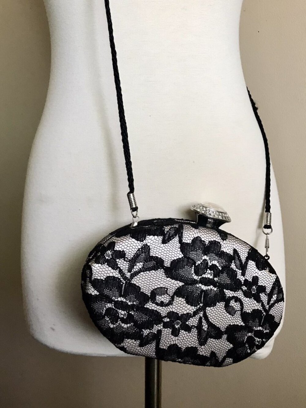 Charming‎ Charlie RSVP Womens Hard Shell Clutch Purse Black Lace